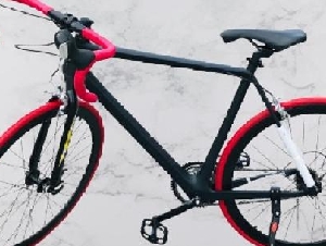 春季促销！高品质碳纤超轻自行车，数量有限