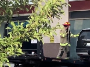 
                9月11日头条：加航恢复多伦多飞上海每周4班；卡车撞校车20人送医
            