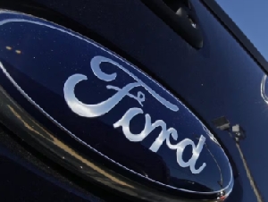 
                刹车失灵、安全气囊无法弹出...加拿大召回16.4万辆福特汽车
            