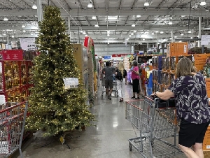 
                断舍离！Costco宣布"大砍"这类商品！今年节日季货架大变样
            