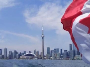 
                加拿大移民部EE抽分年内新低, 一次狂发3500份邀请!
            