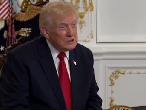 
                白宫警卫遇袭身亡，特朗普宣布：永久暂停所有“第三世界”移民！
            