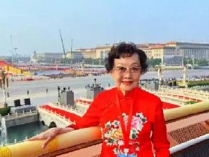 
                张治中将军女儿、著名侨领张素久在美南加州逝世
            