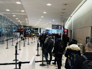 
                加拿大留学生入境必看！边境官不是闲聊，答错问题可能直接被拒
            