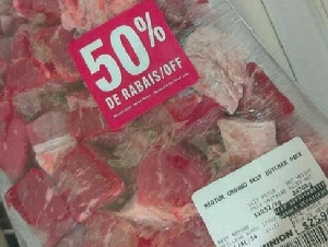 
                $50卖$10! 加拿大超市印度员工换标签给自己人“打折”, 结果惨了
            