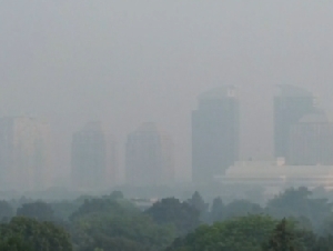 
                多伦多空气危机下如何自救：你需要自制或选对一台空气净化器
            