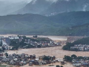 广西强降雨致洪灾 贵港南宁159人遇难10人失联